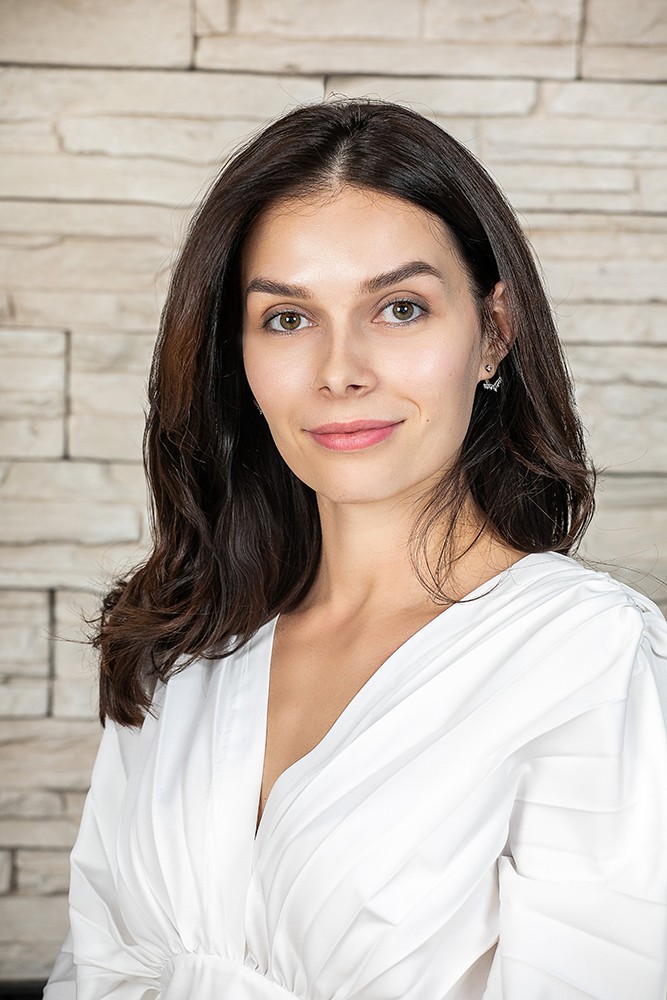 Алина Тихонова